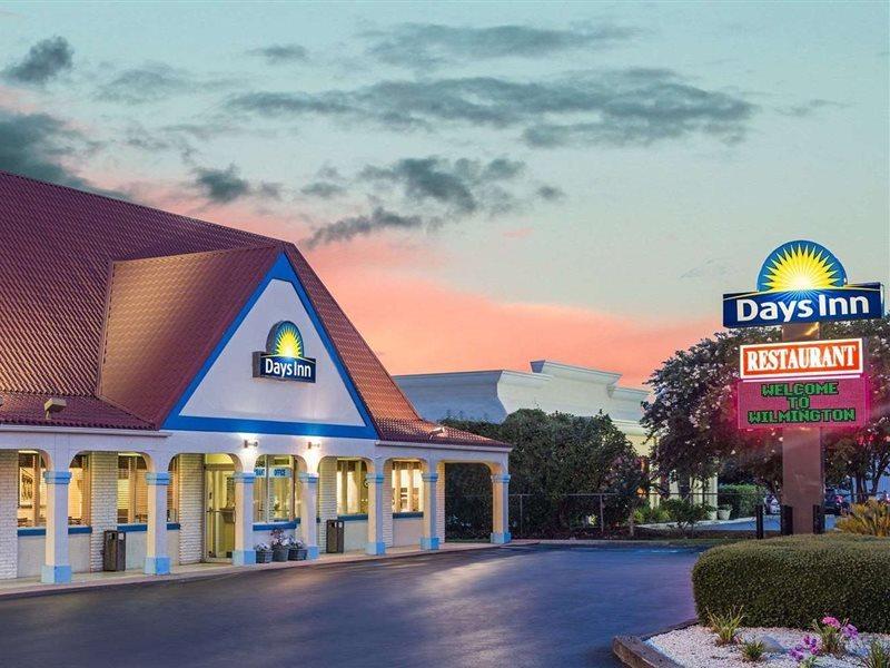 Days Inn By Wyndham Wilmington / University Екстер'єр фото