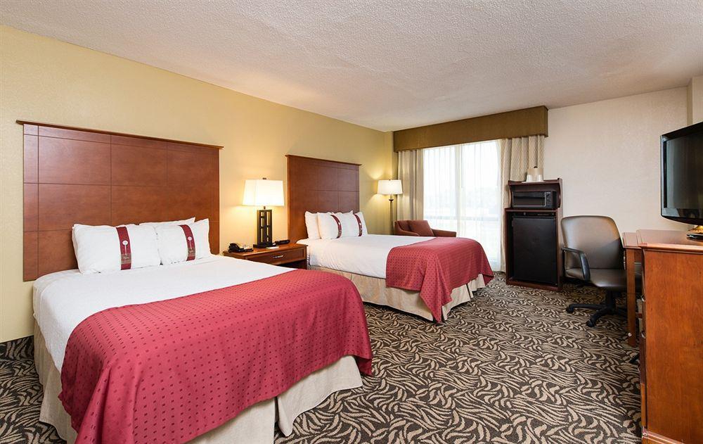 Days Inn By Wyndham Wilmington / University Екстер'єр фото