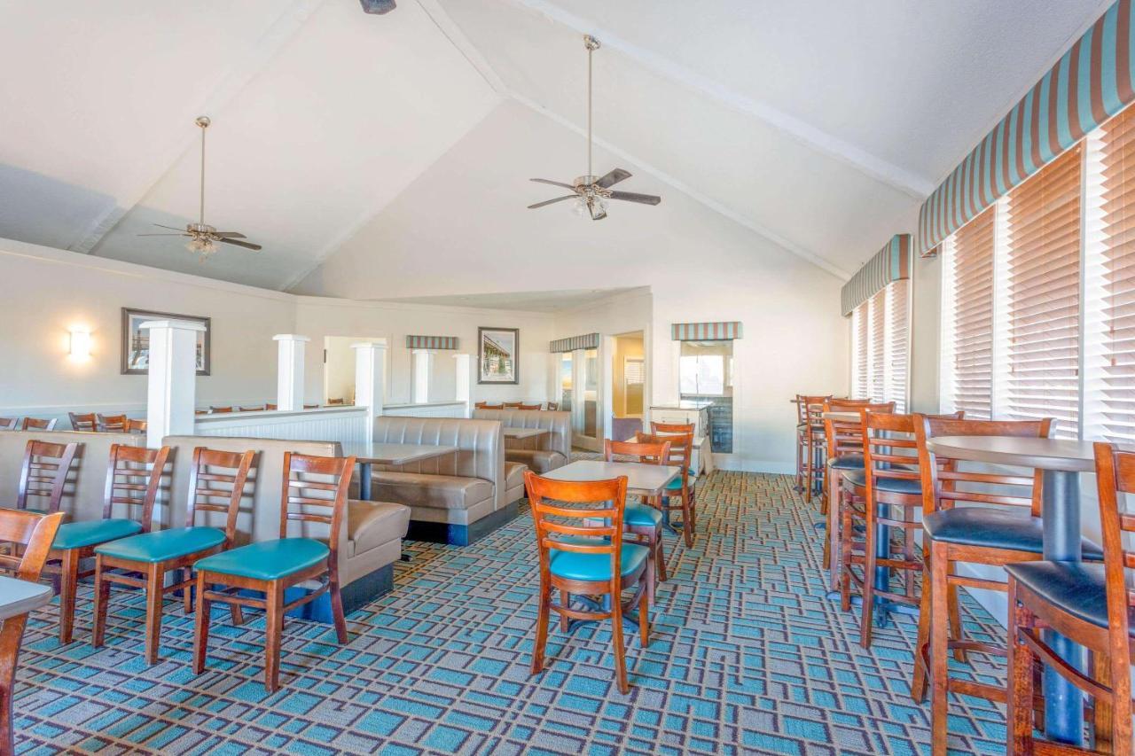 Days Inn By Wyndham Wilmington / University Екстер'єр фото
