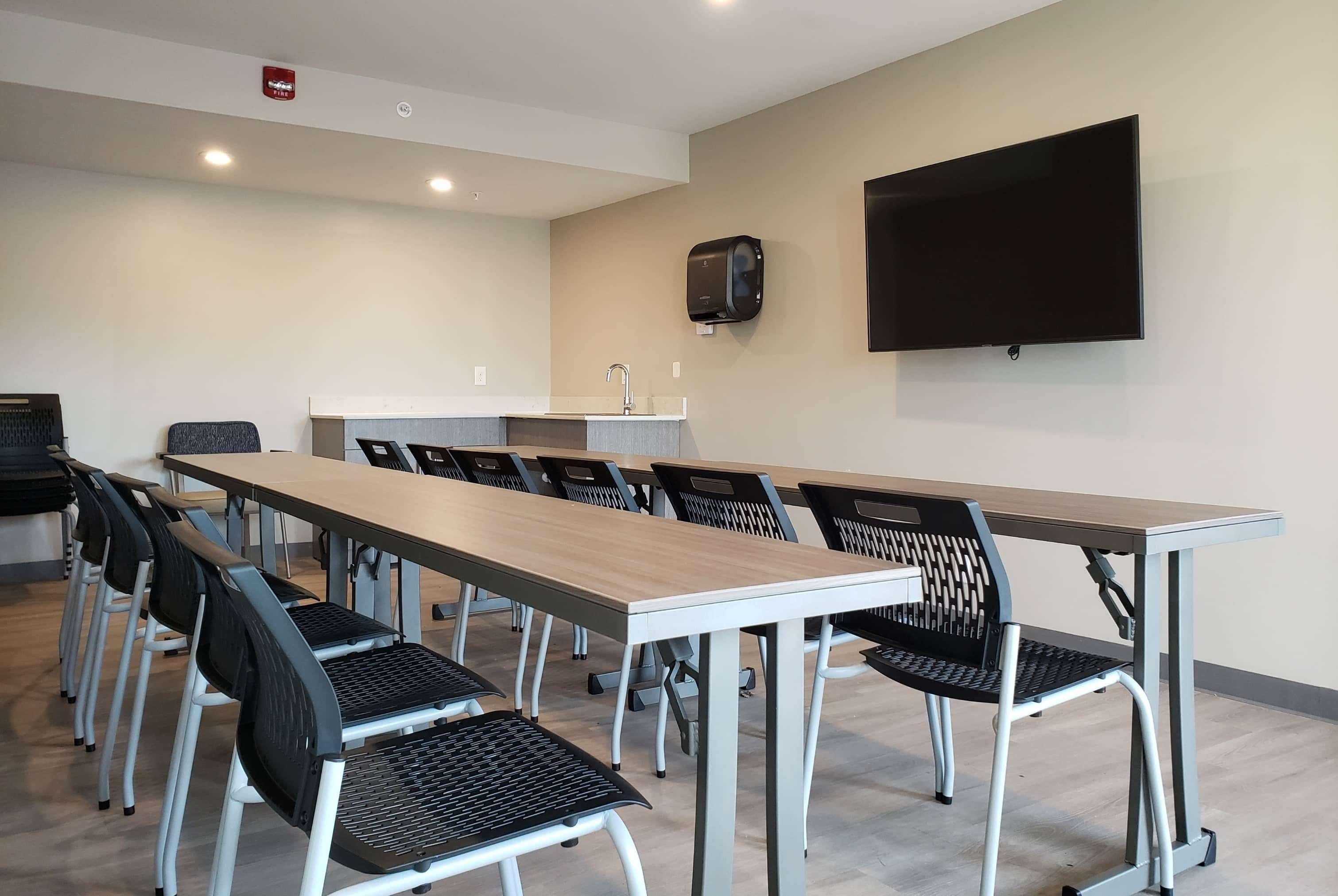 Days Inn By Wyndham Wilmington / University Екстер'єр фото