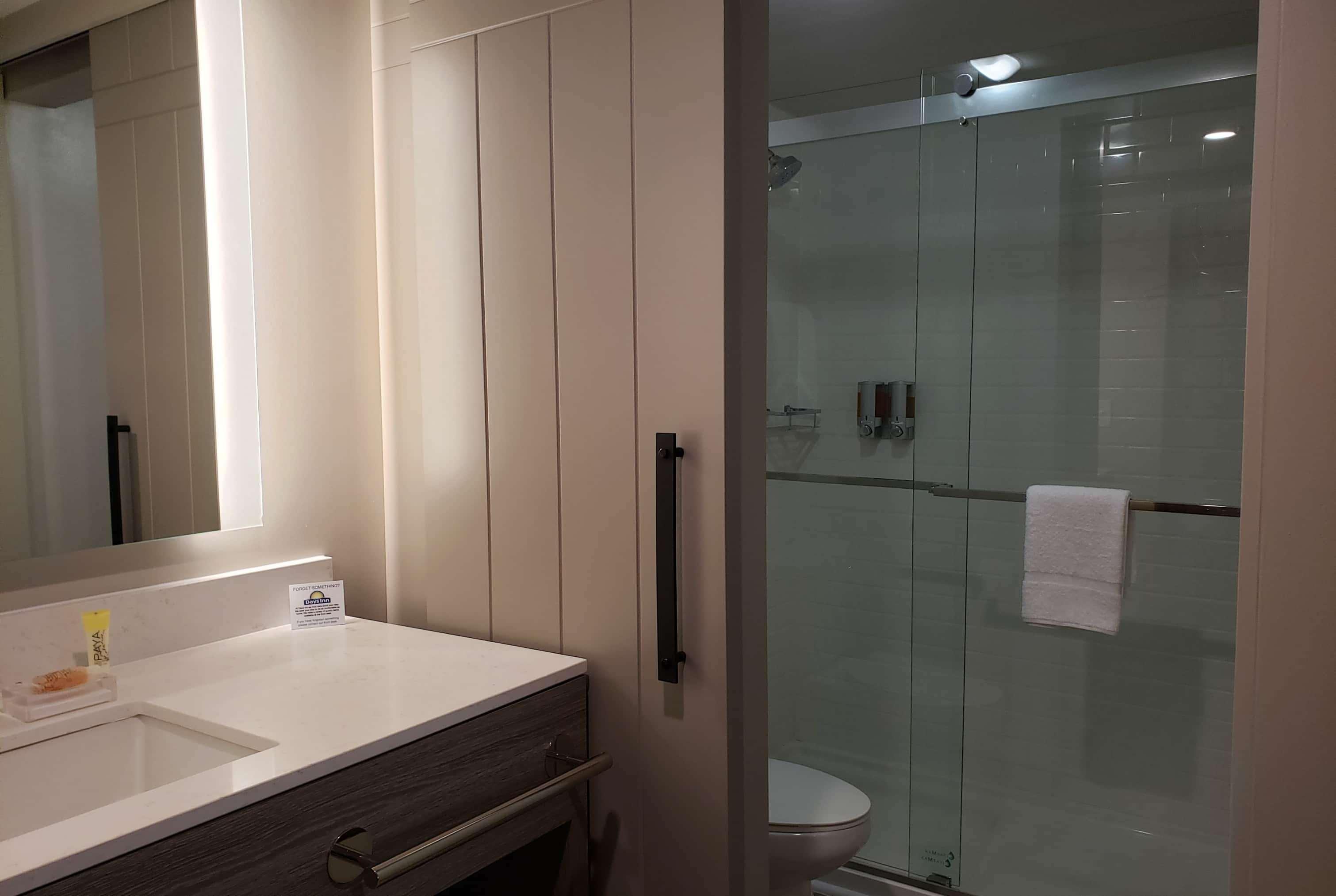 Days Inn By Wyndham Wilmington / University Екстер'єр фото